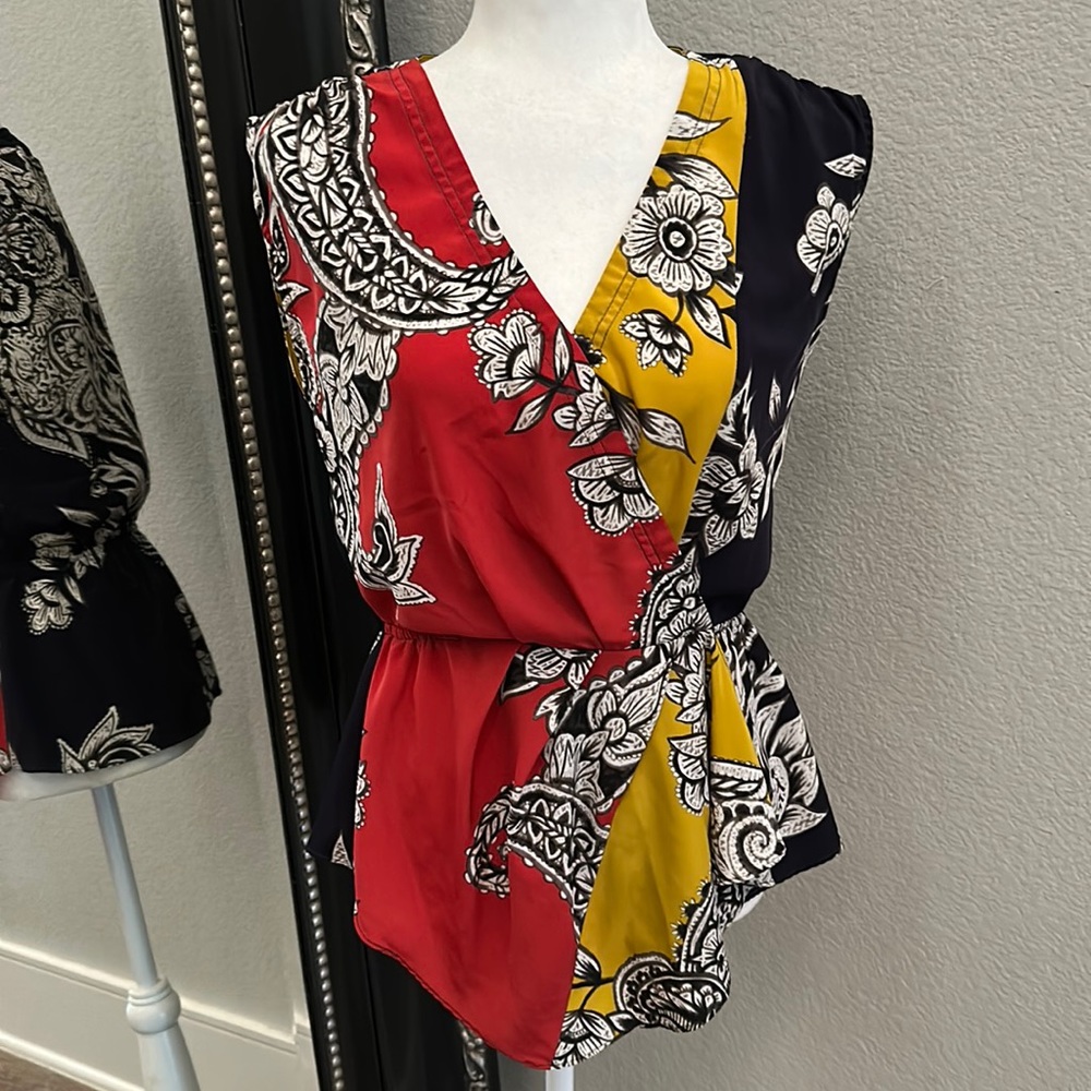 Anthropologie Baraschi Gorgeous Top Shirt Faux Wrap Flattering Size Small
